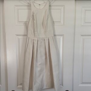 Alfred Sung Elegant Cream Sleeveless Dress Size: 2 NWOT